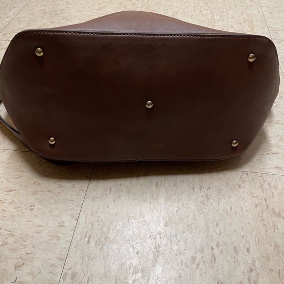 Elegant Brown Tote Bag - Picture 6 of 8